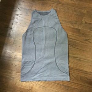 EUC Lululemon Athletica High Neck Tank